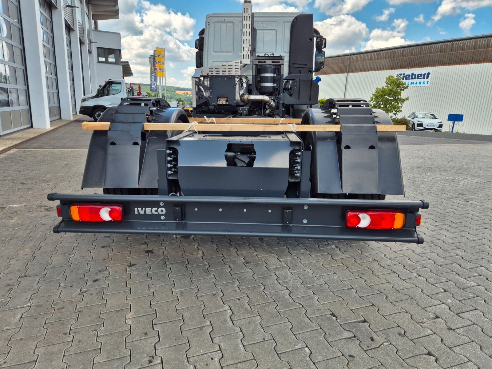 Fahrzeugabbildung Iveco Eurocargo ML160E25/P EVI_E 4x2 RHD Rechtslenker