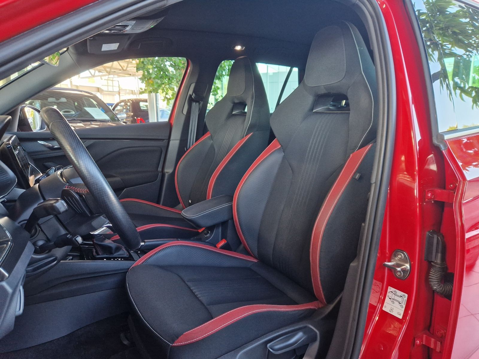 Fahrzeugabbildung SKODA Kamiq Monte Carlo AHK PANO LED NAVI