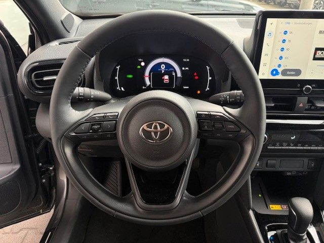 Fahrzeugabbildung Toyota Yaris Cross Teamplayer 1.5l Hybrid 130PS Kamera!