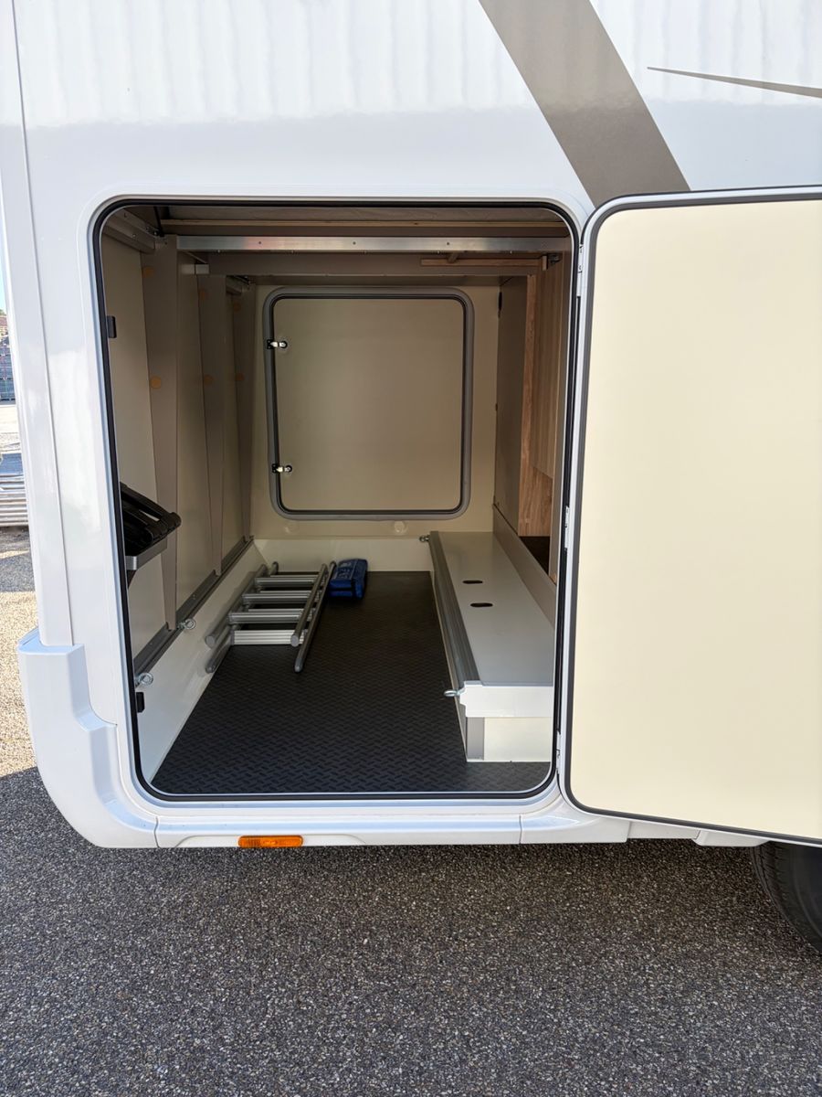 Fahrzeugabbildung Eura Mobil Profila RS 695 EB