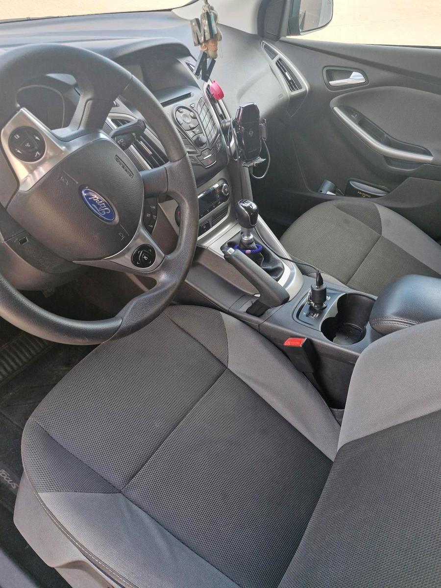 Ford Focus 2014 — photo 5