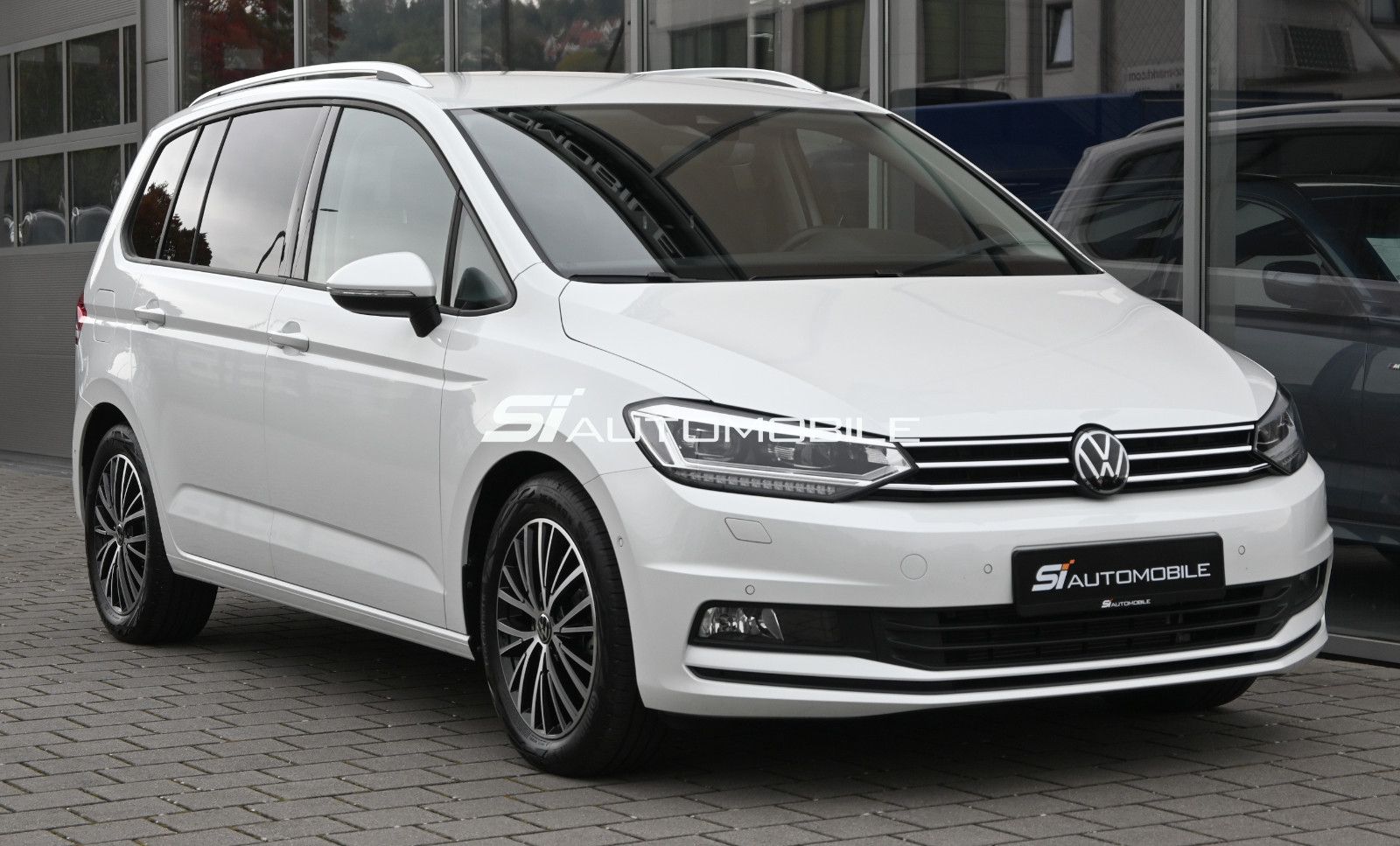 Fahrzeugabbildung Volkswagen Touran 2.0 TDI °UVP 62.225€°ACC°AHK°STHZ°8FACH°