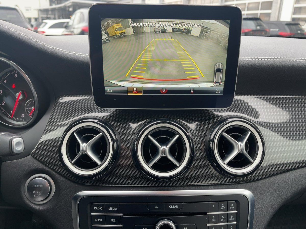 Fahrzeugabbildung Mercedes-Benz GLA 200 AMG/Night/Kamera/LED/AHK