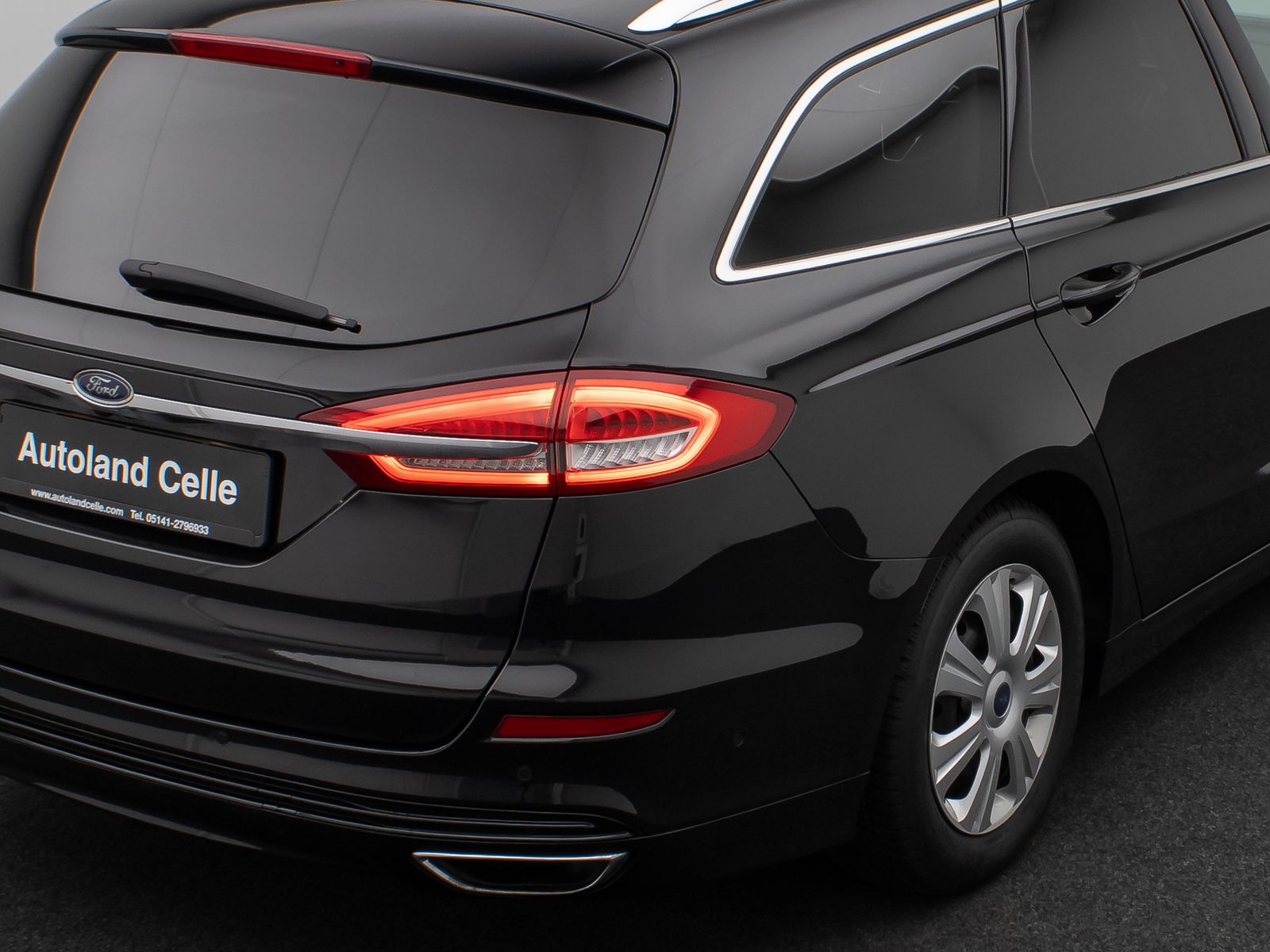 Fahrzeugabbildung Ford Mondeo Turnier Titanium Kamera AHK Winter 8fach