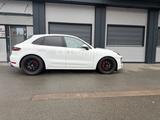 Porsche Macan GTS - weiße Porsche Macan