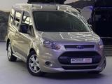 Ford Tourneo-Behindertengerecht-Rampe - Ford mit Benzin-Antrieb: Van, Schaltgetriebe