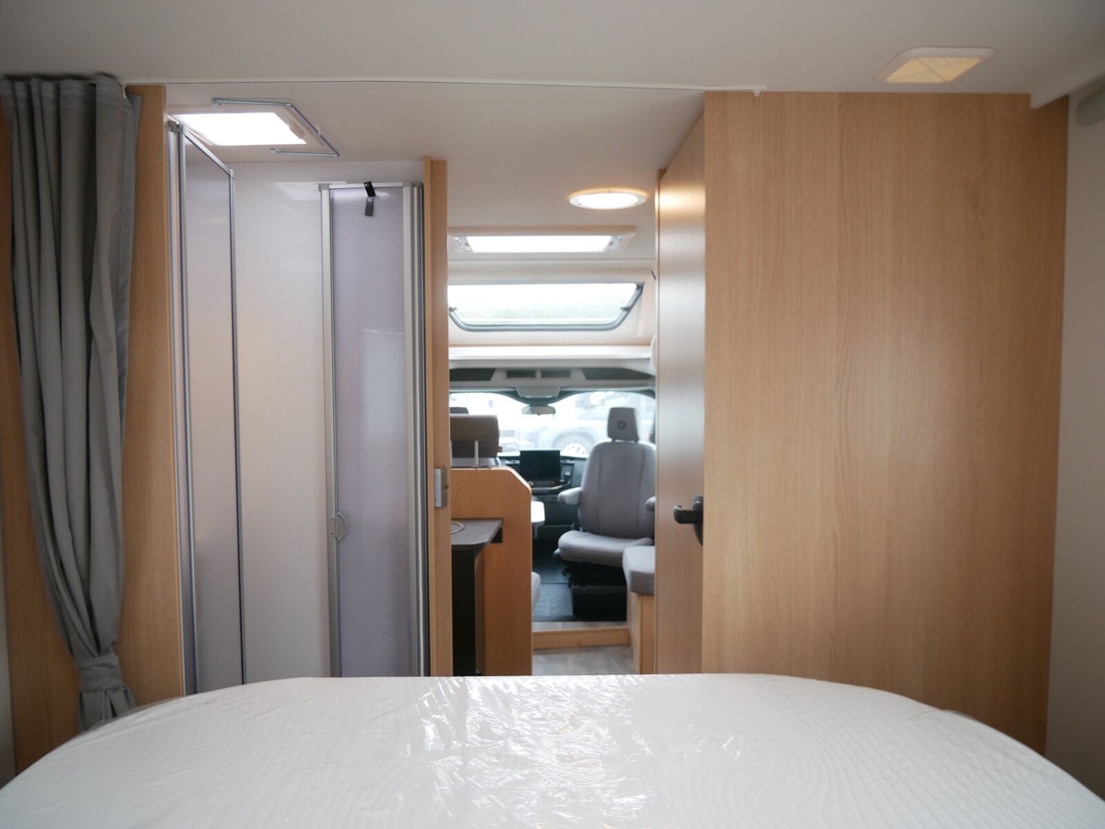 Fahrzeugabbildung Sunlight Adventure T Ford 690L Bi-Xenon Scheinwerfer