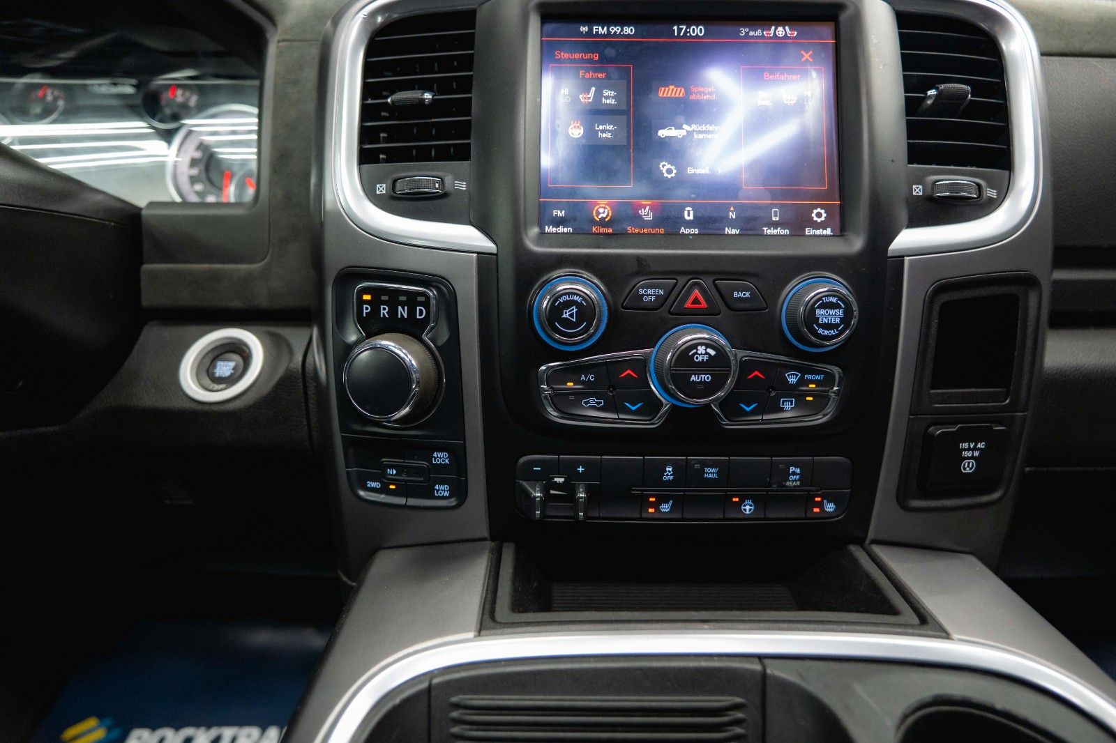 Fahrzeugabbildung Dodge RAM 5.7 V8 HEMI 4x4 OFFROAD Night-Paket *LED*AHK