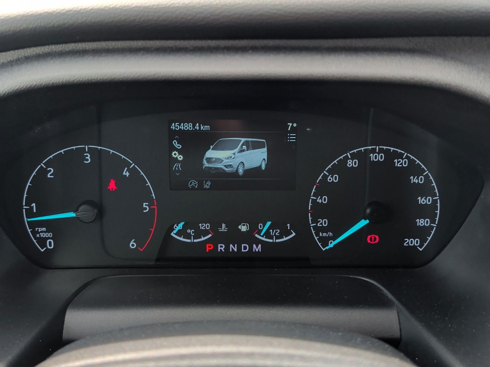 Fahrzeugabbildung Ford TOURNEO CUSTOM 320 L1 ACTIVE STHZ AHK KAM ASSIST