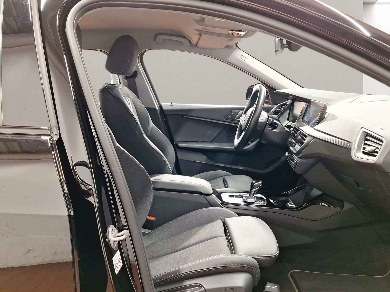 BMW 118i Sport Line LiveCockpitProf PDC Sportsitze foto 5