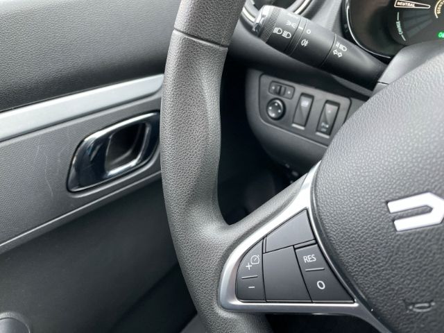 Fahrzeugabbildung Dacia Spring Elektric 45 Essential Autom. Navi, Tempom