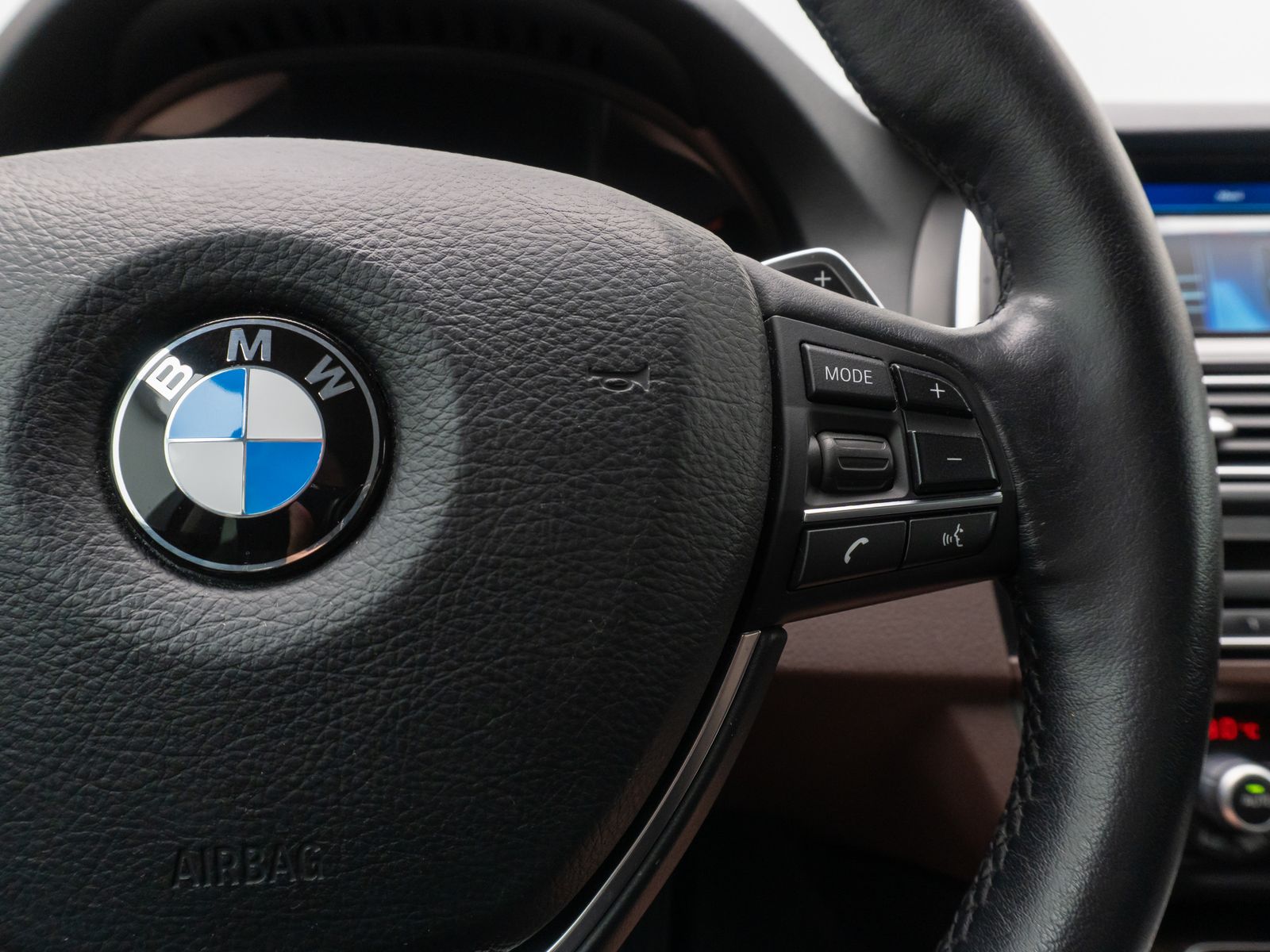 Fahrzeugabbildung BMW 535i Luxury Line HUD Memory ACC NaviPro Komfort