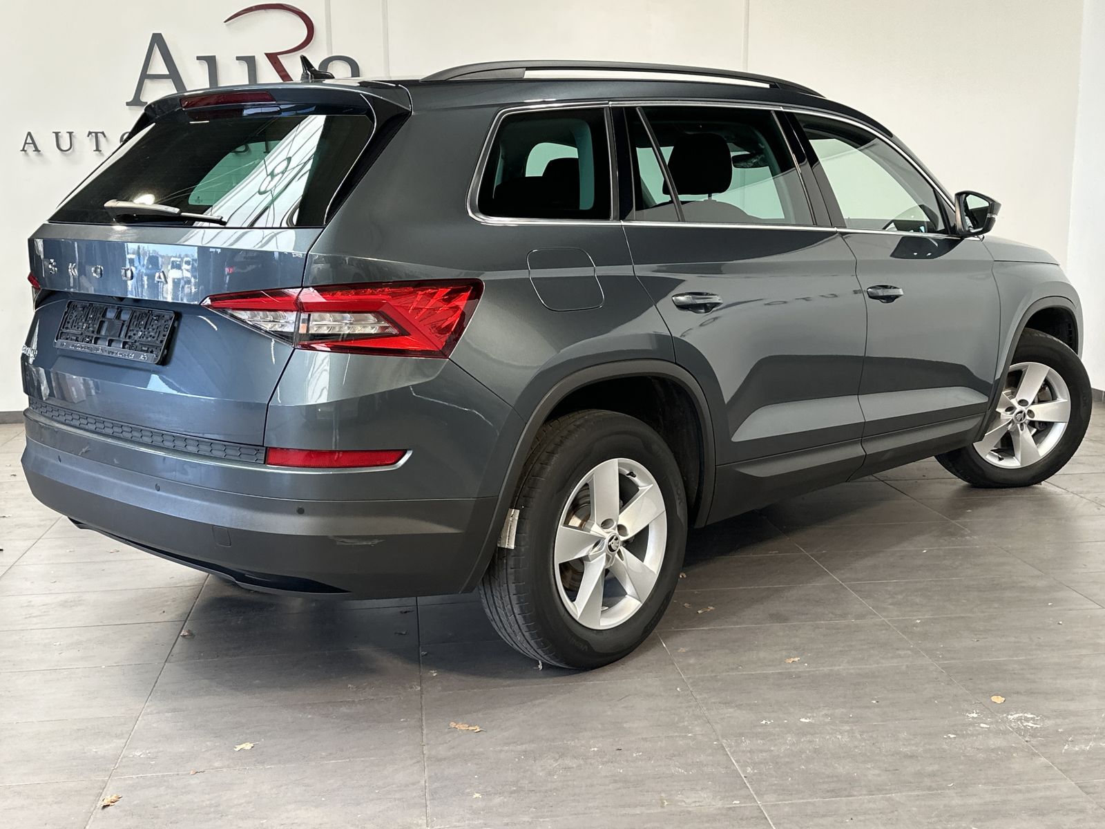 Fahrzeugabbildung SKODA Kodiaq 2.0 TDI DSG 7-Sitzer Ambition NAV+LED+KAM