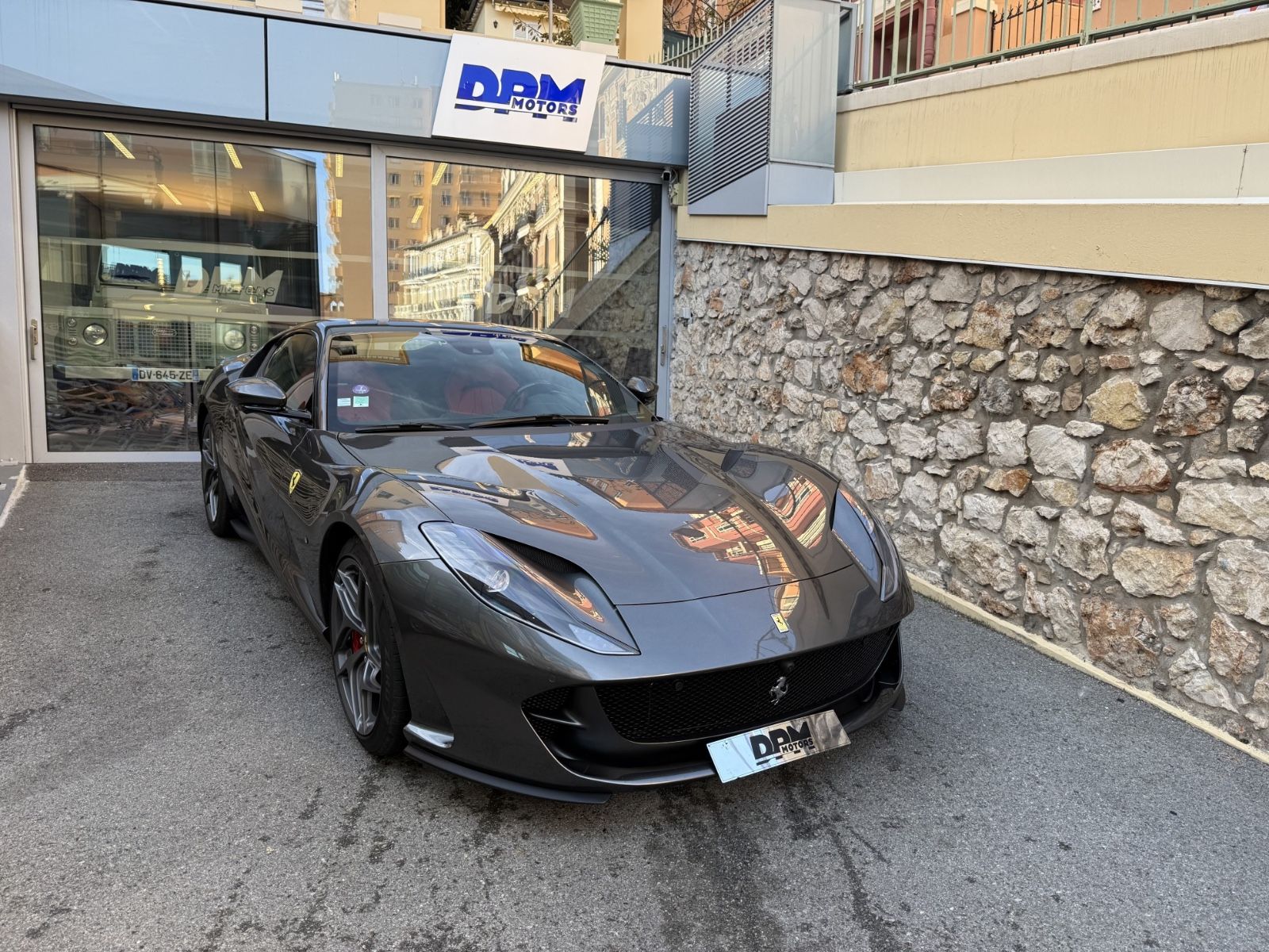 FERRARI 812