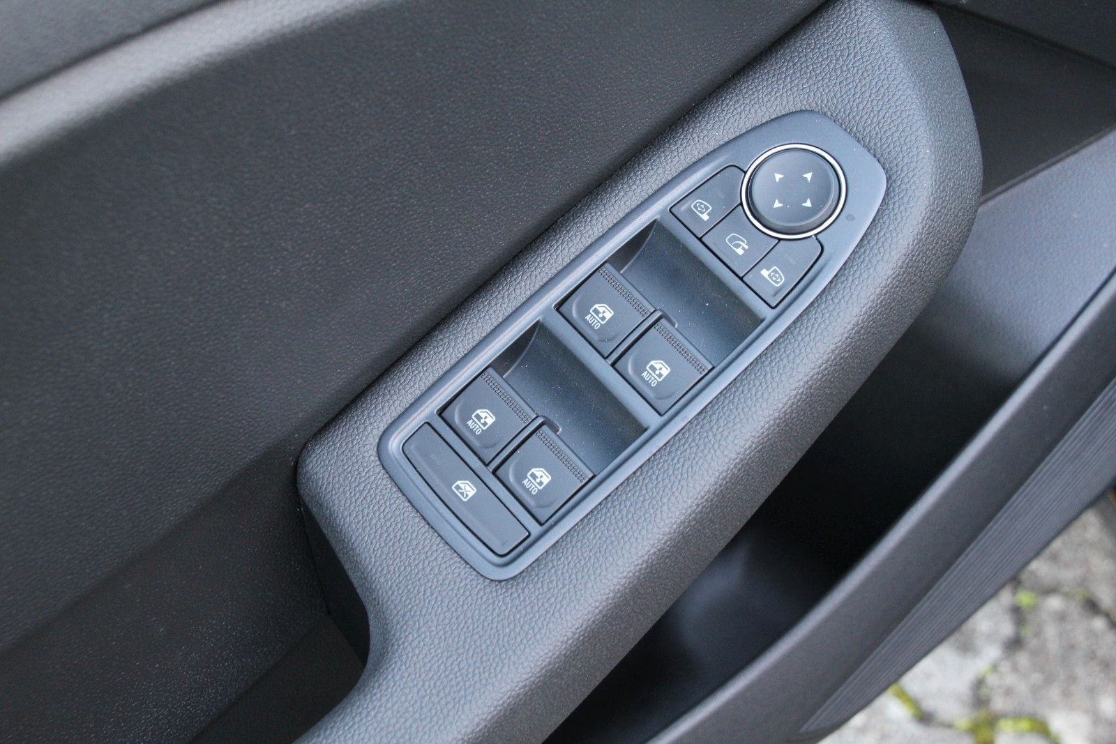 Fahrzeugabbildung Mitsubishi Colt Plus