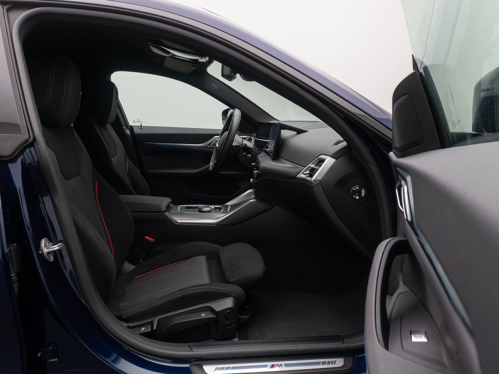 Fahrzeugabbildung BMW i4 eD40 Gran Coupe M Sport Pro 360°DAB Alarm HUD