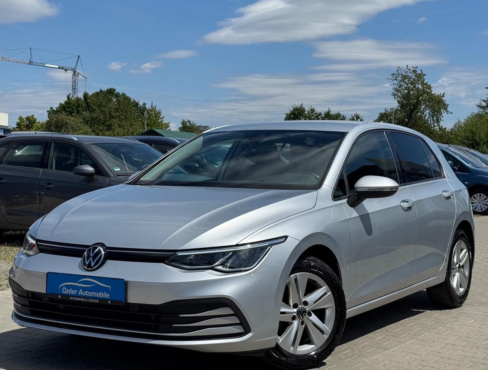 Volkswagen Golf VIII 2.0 TDI Lim. Life ++Finanzierung++