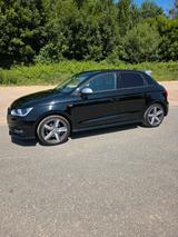 Audi A1 Sportback S line - Audi A1: Aud