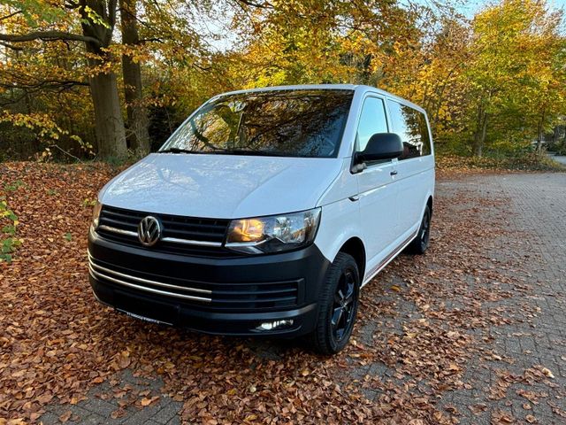 Volkswagen T6 Transporter 8 Sitzer Klima toller Zustand