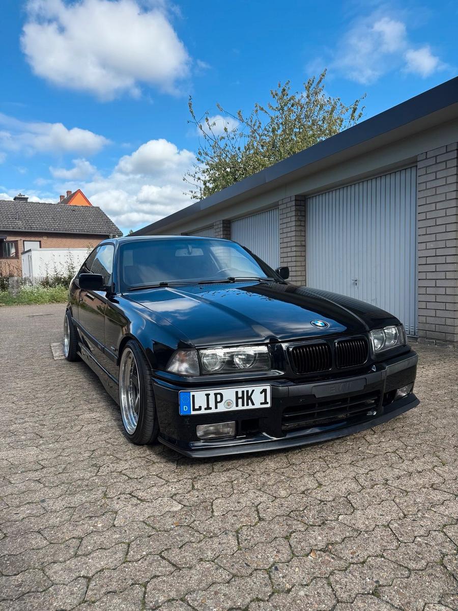BMW 325