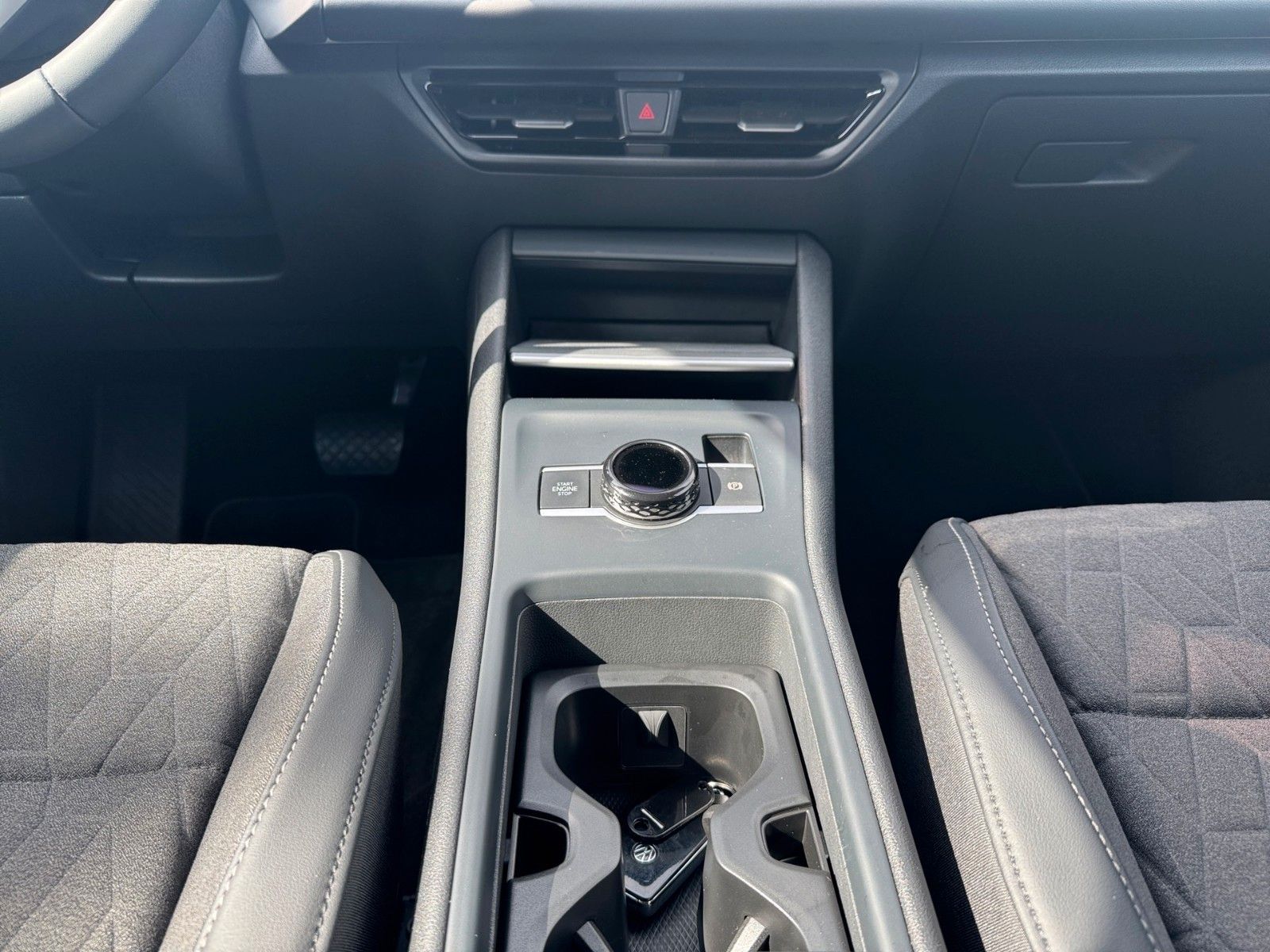 Fahrzeugabbildung Volkswagen Tiguan 1.5 eTSI Life