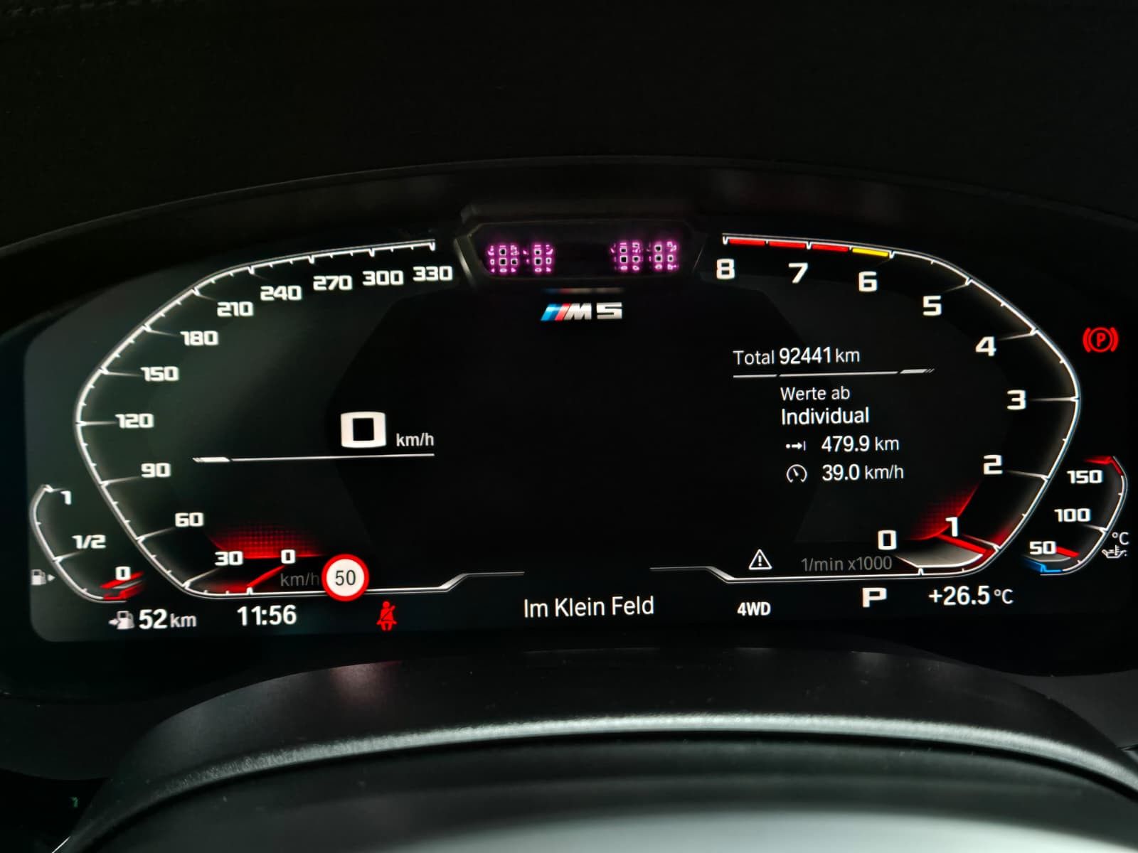 Fahrzeugabbildung BMW M5 Lim. >CARBON+SOFT+LED+HEAD+H&K+MEMO+ACC+360°+
