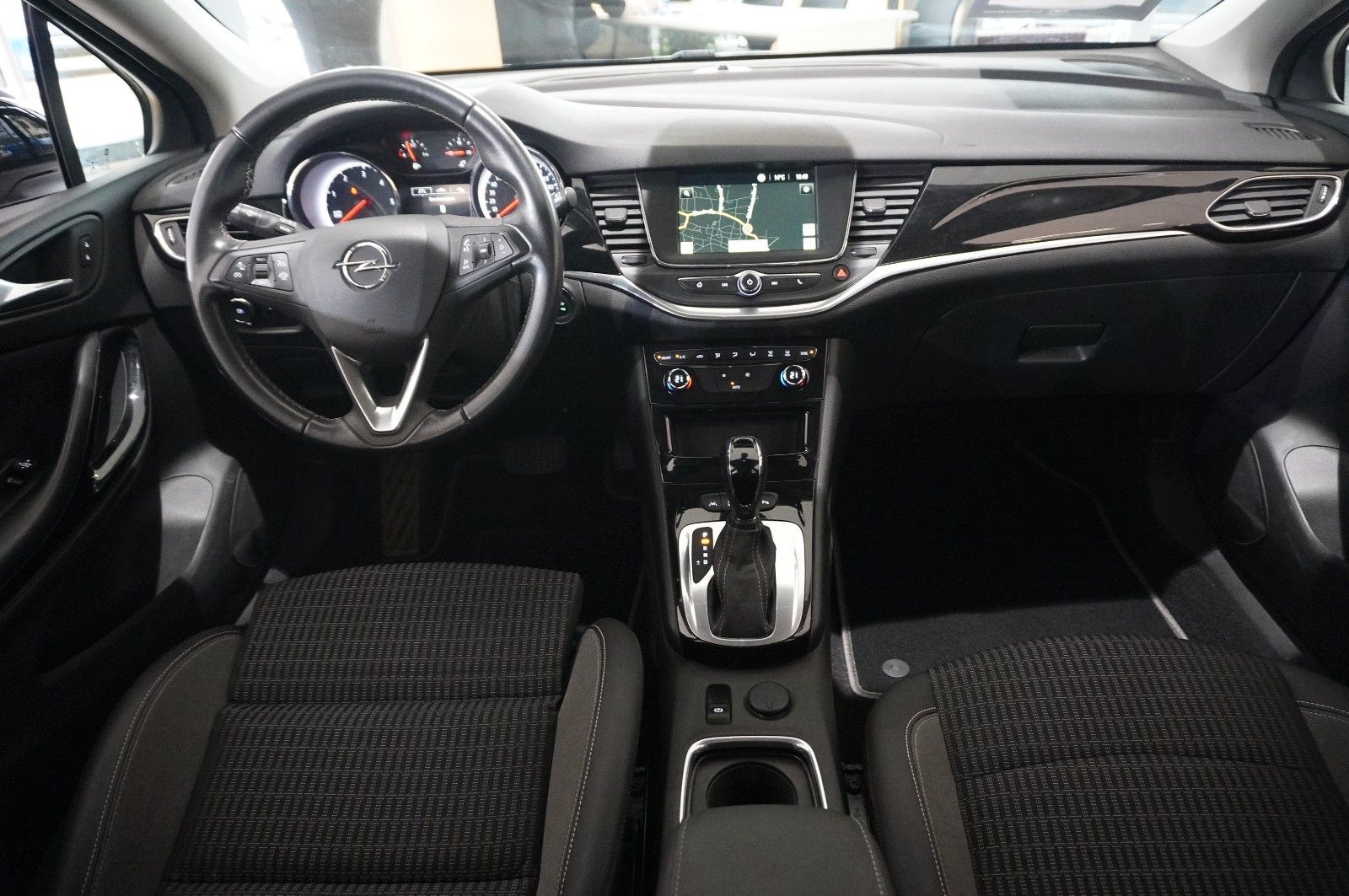 Fahrzeugabbildung Opel Astra K ST 1.5D ELEGANCE  LED/NAVI/PDC/KAM/ALU