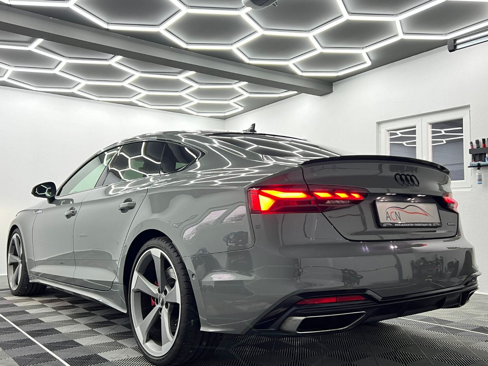 Fahrzeugabbildung Audi A5 Sportback 50 TDI Quattro Edition One/QUANTUM