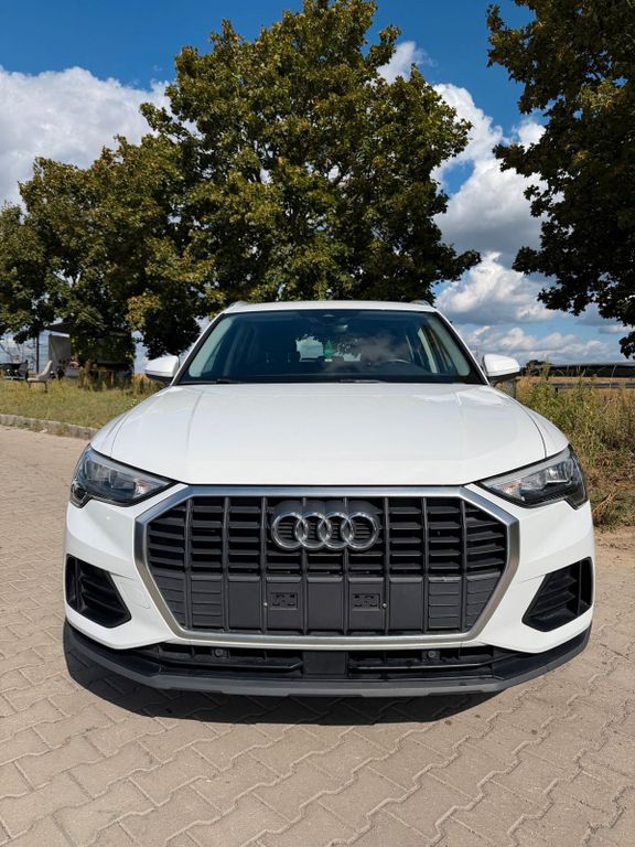 Image of Audi Q3