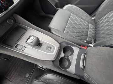 Nissan Qashqai Tekna °Premium Paket°HUD*Pano*Navi*Leder