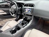 Jaguar XE 2.0d R-Sport Navi-DVD/Leder/6-Gang/SO+WR - Jaguar in Köln