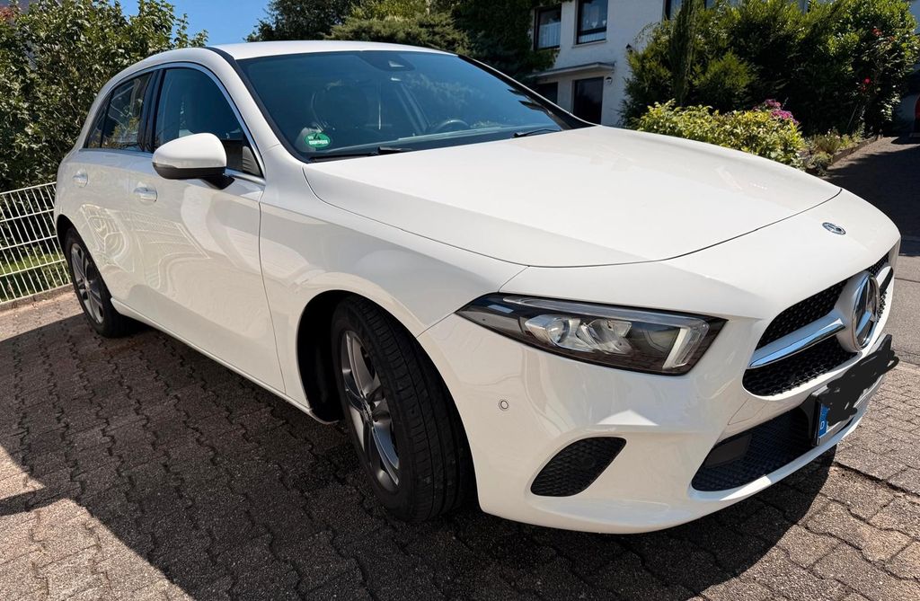 Image of Mercedes-Benz A 220