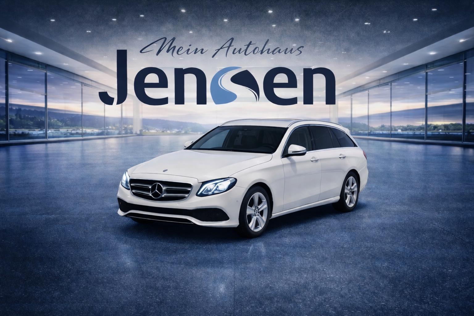 Mercedes-Benz E220 D T 9G-Tronic Avantgarde+AHK+Nav+SHZ+LED