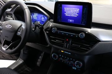 Fahrzeugabbildung Ford Kuga Plug-In Hybrid Titanium X/Kamera