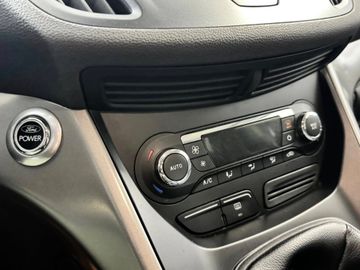 Ford Kuga - 12