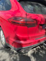 Porsche Cayenne Diesel - - Porsche Cayenne: Rot