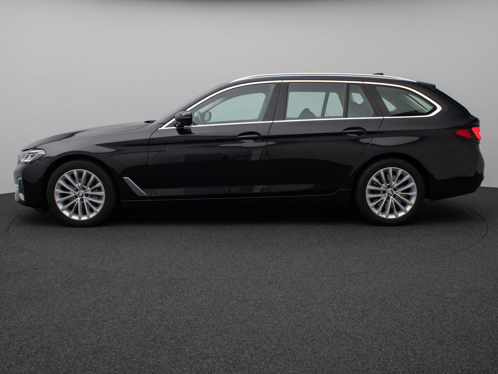 Fahrzeugabbildung BMW 540d xD Luxury Line Laser 360°HUD DAB HiFi AHK