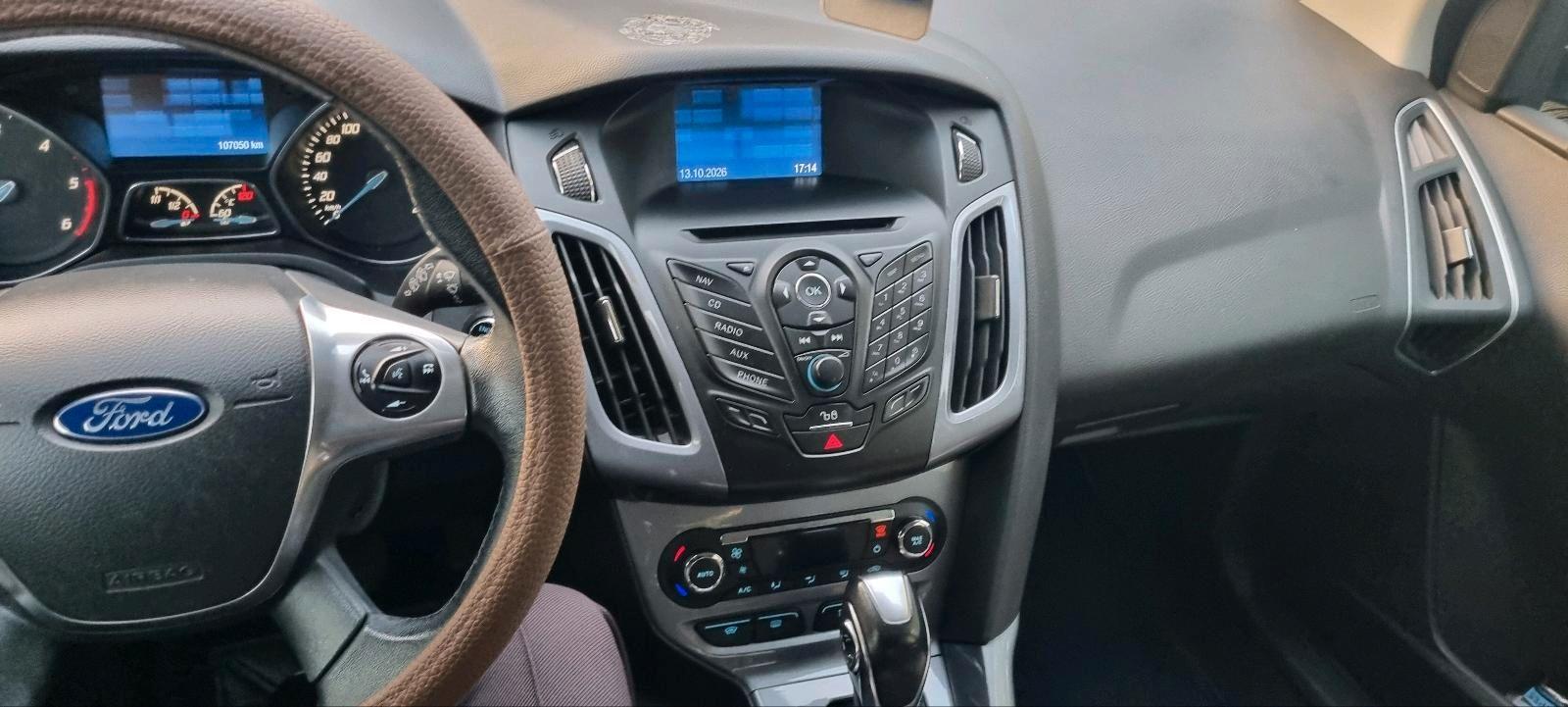Ford Focus 2014 — photo 8