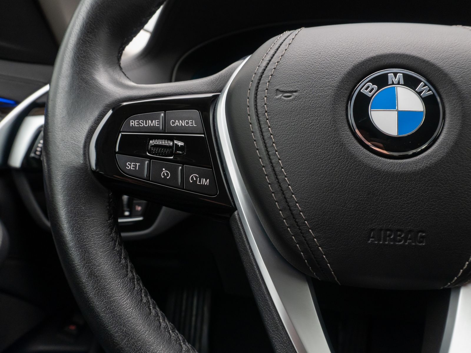 Fahrzeugabbildung BMW 520d Luxury Line Alarm DAB Kamera Memory Leder