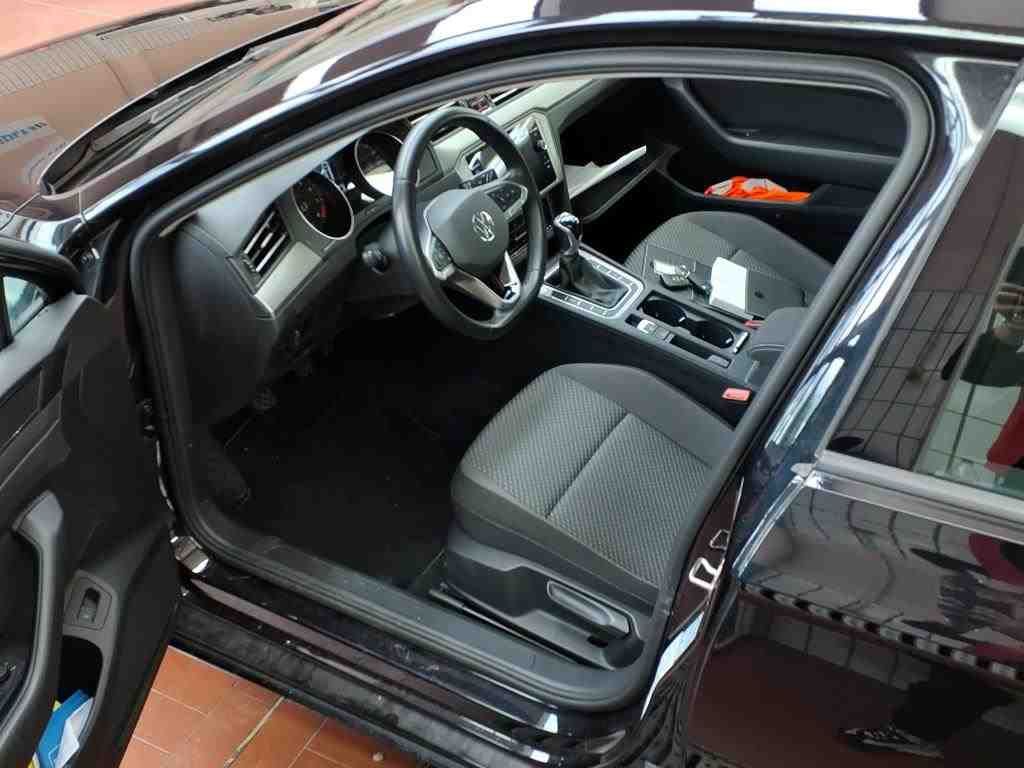 Volkswagen Passat Variant - Bild 4