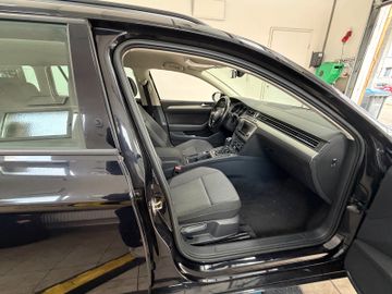 Volkswagen Passat Variant - 5