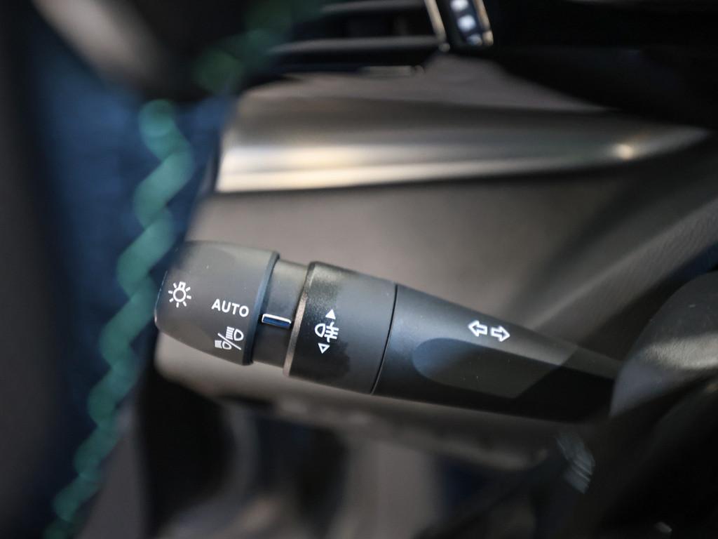 Peugeot 308 SW GT Neu DIESEL 130 EAT8 AHK ACC LED 360°