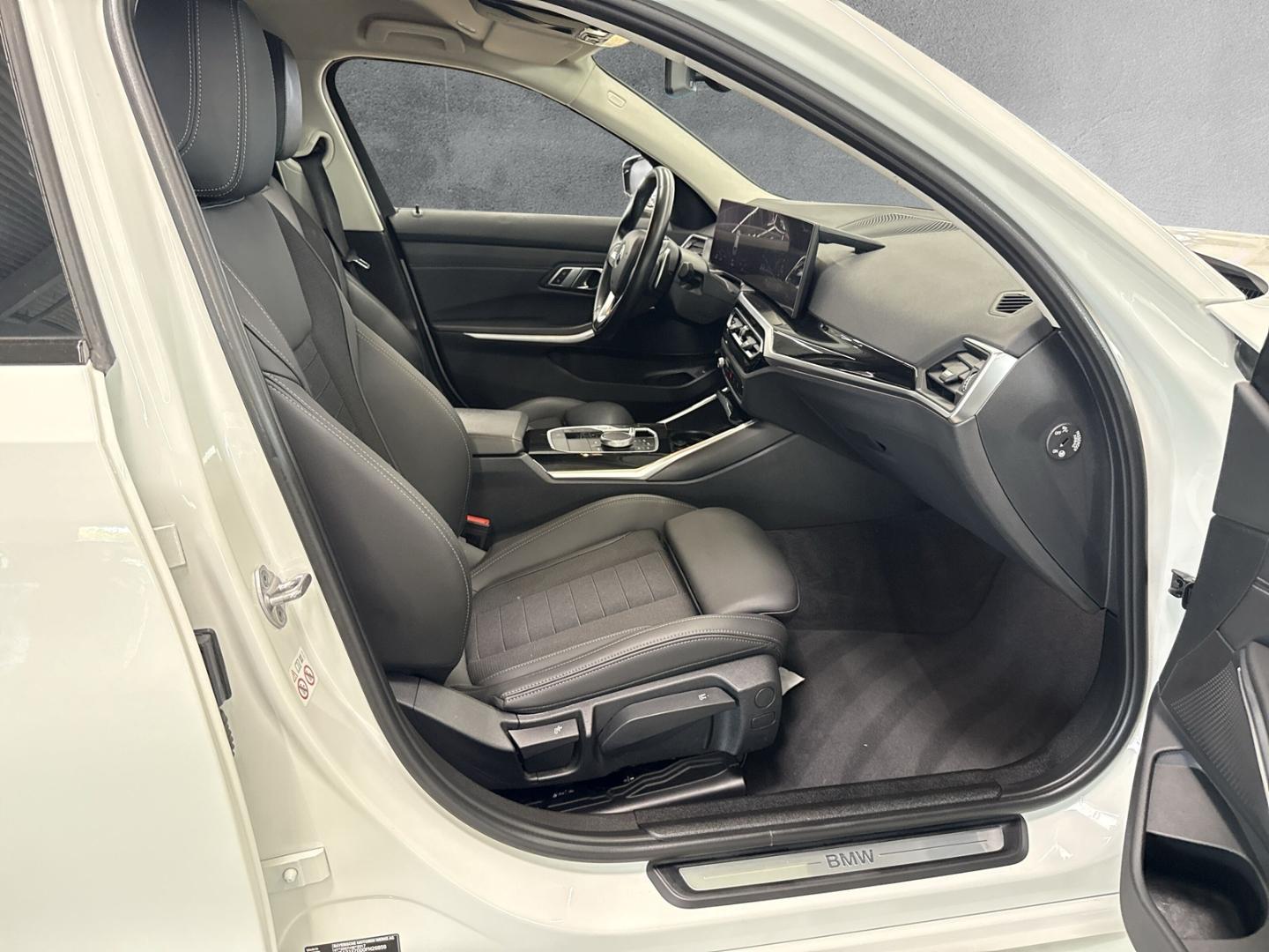 BMW 3 Series d Touring AUTOMATIK LC PLUS PDC LED DAB, миниатюра 11
