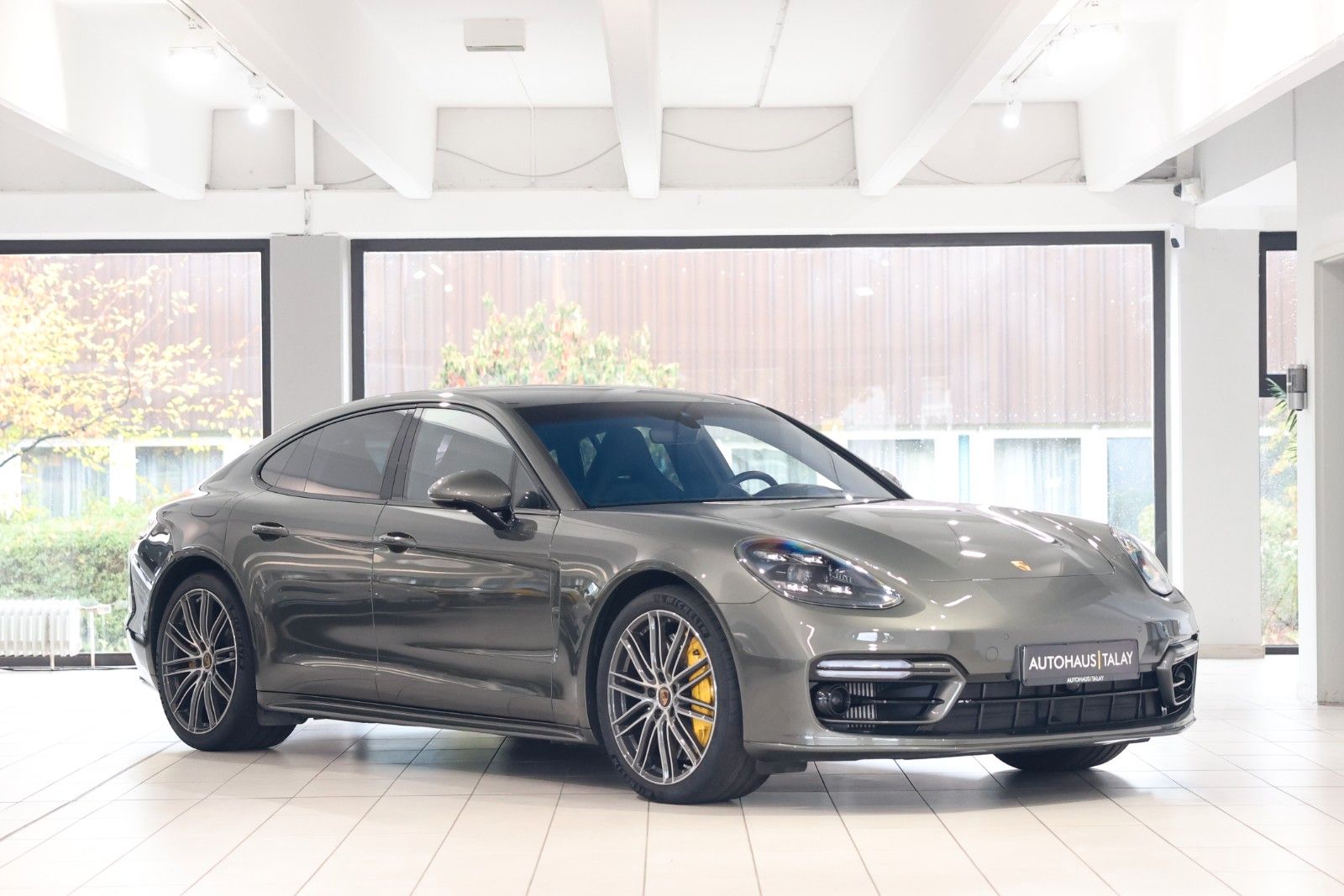 Porsche Panamera Turbo S Vierradlnk*Carbon*Soft*1-Hand