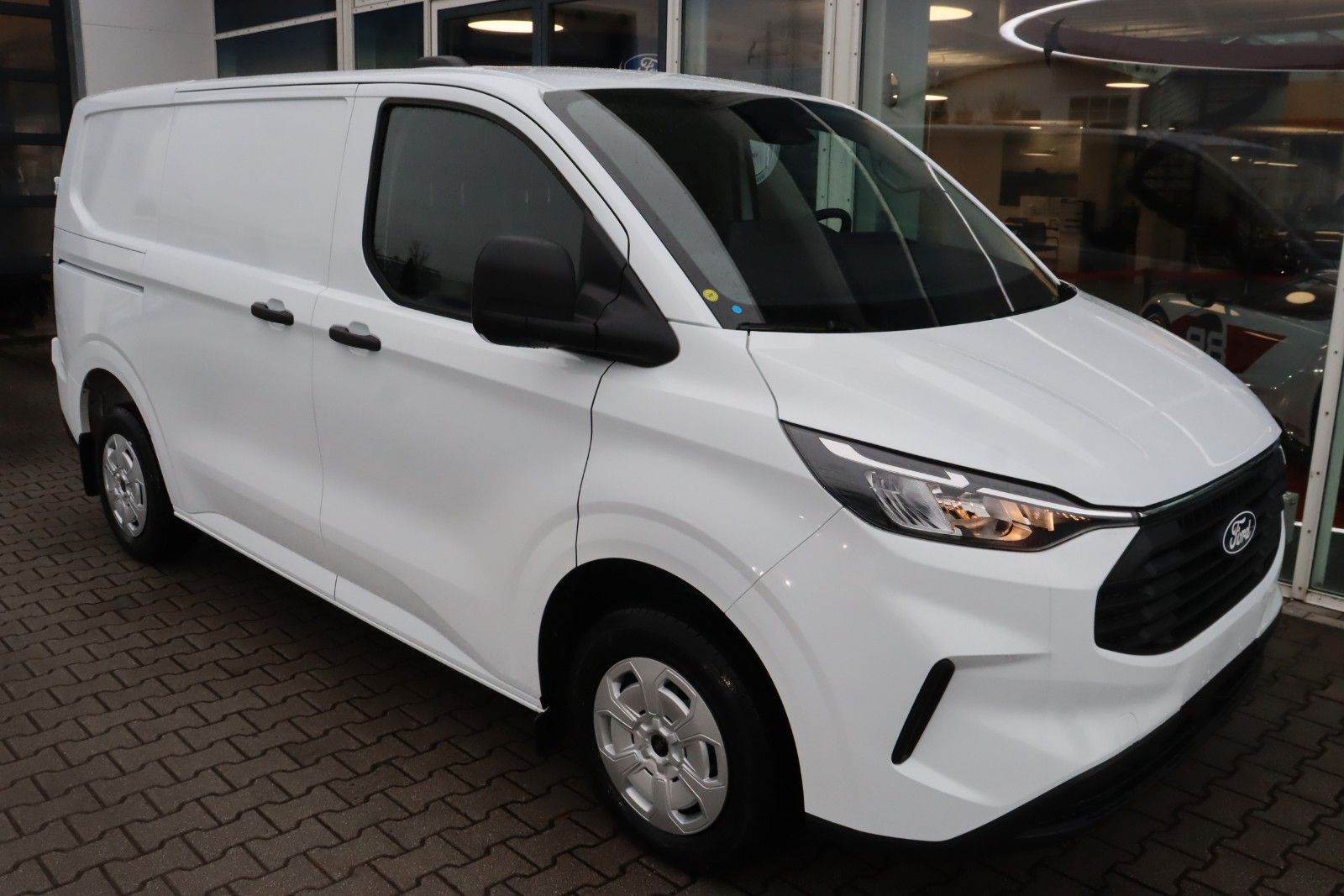 Ford Transit Custom Trend 320/L1 3-Sitzer 2.0 EcoBlue imagem 2