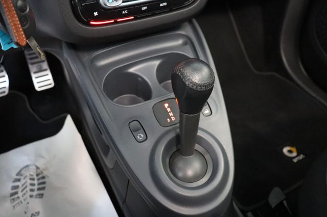 Fahrzeugabbildung Smart ForTwo Cabrio |BRABUS|EDITION|NAVI|SHZ|SPORT|