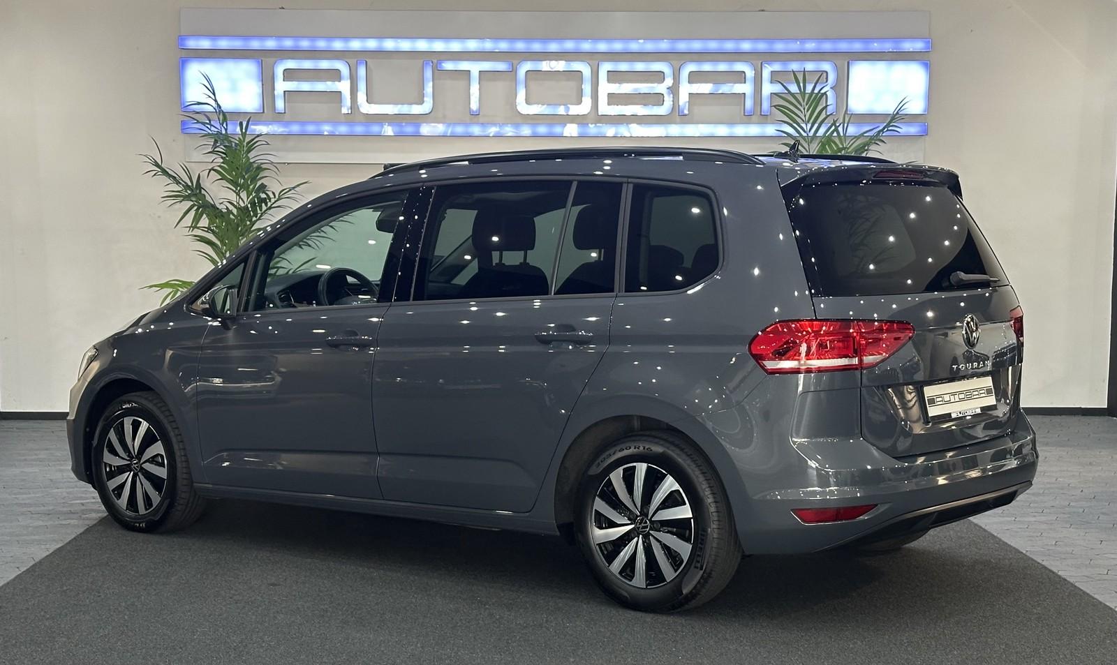 Volkswagen Touran DSG*7SITZER*PANO*ACC*AHK*CARPLAY*, миниатюра 7