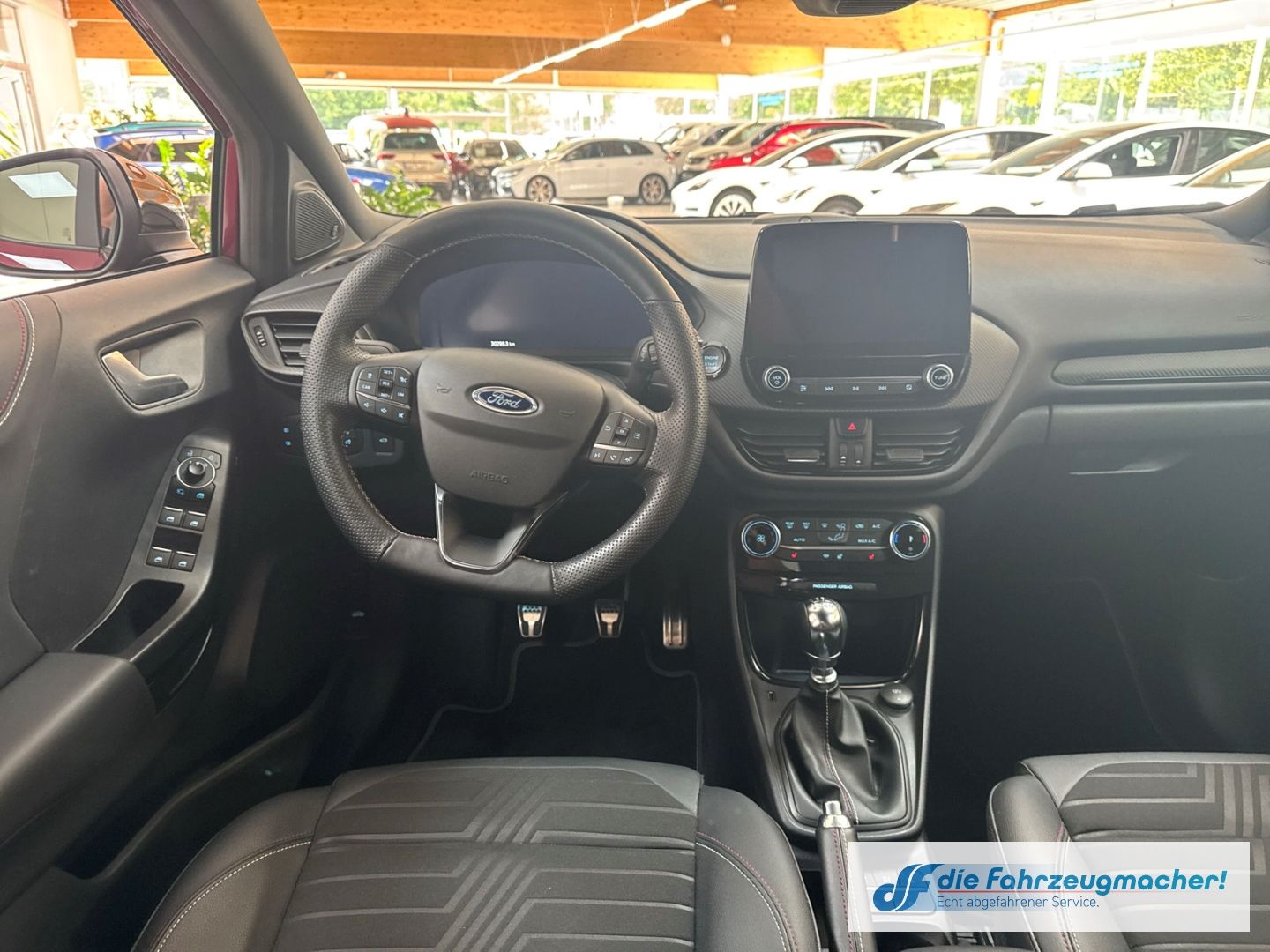 Fahrzeugabbildung Ford Puma Vivid Ruby Edition 1.0 EcoBoost Mild Hybrid