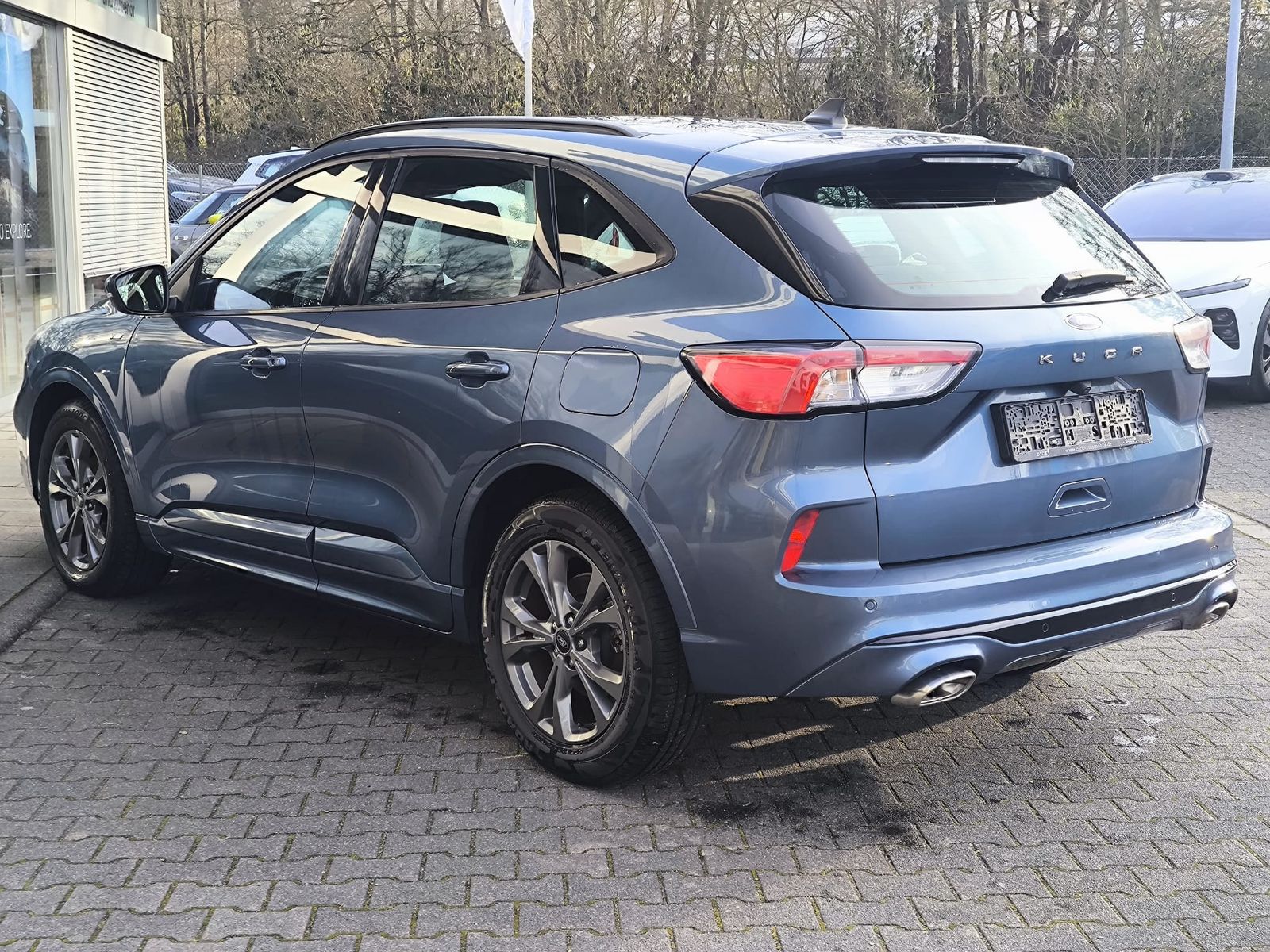 Fahrzeugabbildung Ford Kuga 1.5 EB ST-Line VIRTU+NAVI+LED+KAM+PDC+18"LM