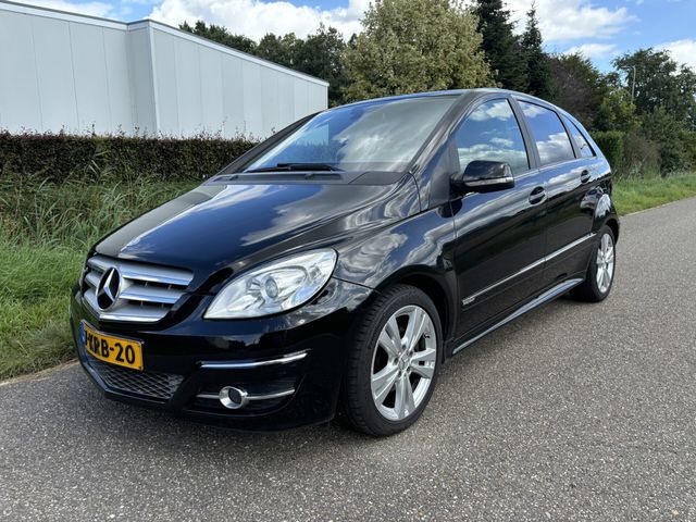 Mercedes-Benz B 200 CDI Business Class / klima / NAVI / CRUISE